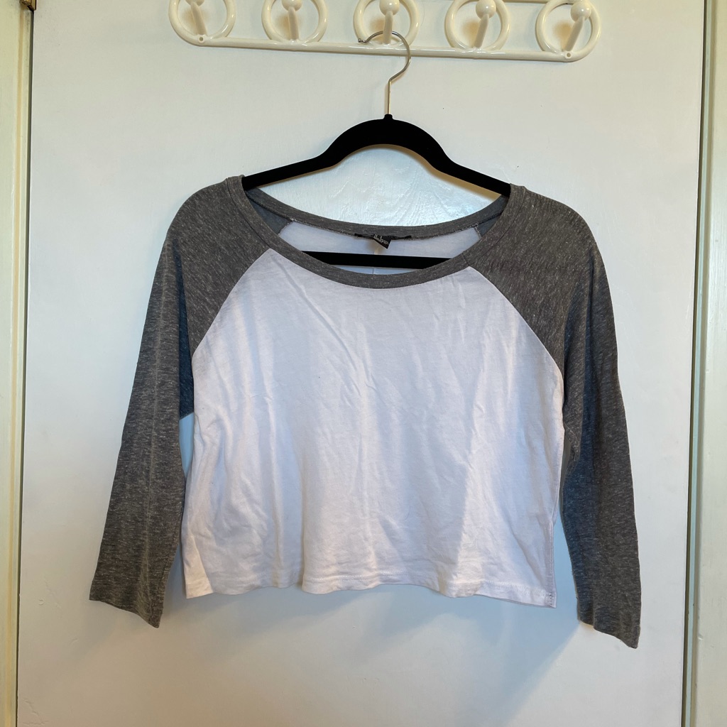 Gray Cropped Baseball Tee
